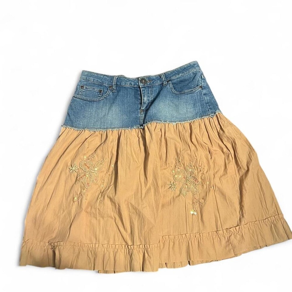 YMI Y2K denim skirt with embroidered details Size: 9 #denim